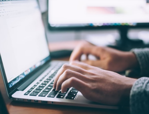 El Gobierno aprueba la distribución de casi 30 millones de euros para la formación digital básica de adultos con bajo nivel de cualificación
