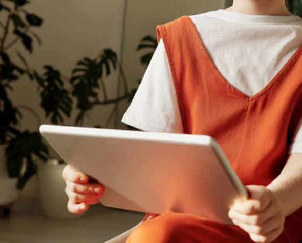 Autorizada una transferencia de crédito para la formación de competencias digitales en la infancia, dentro del Plan de Recuperación 