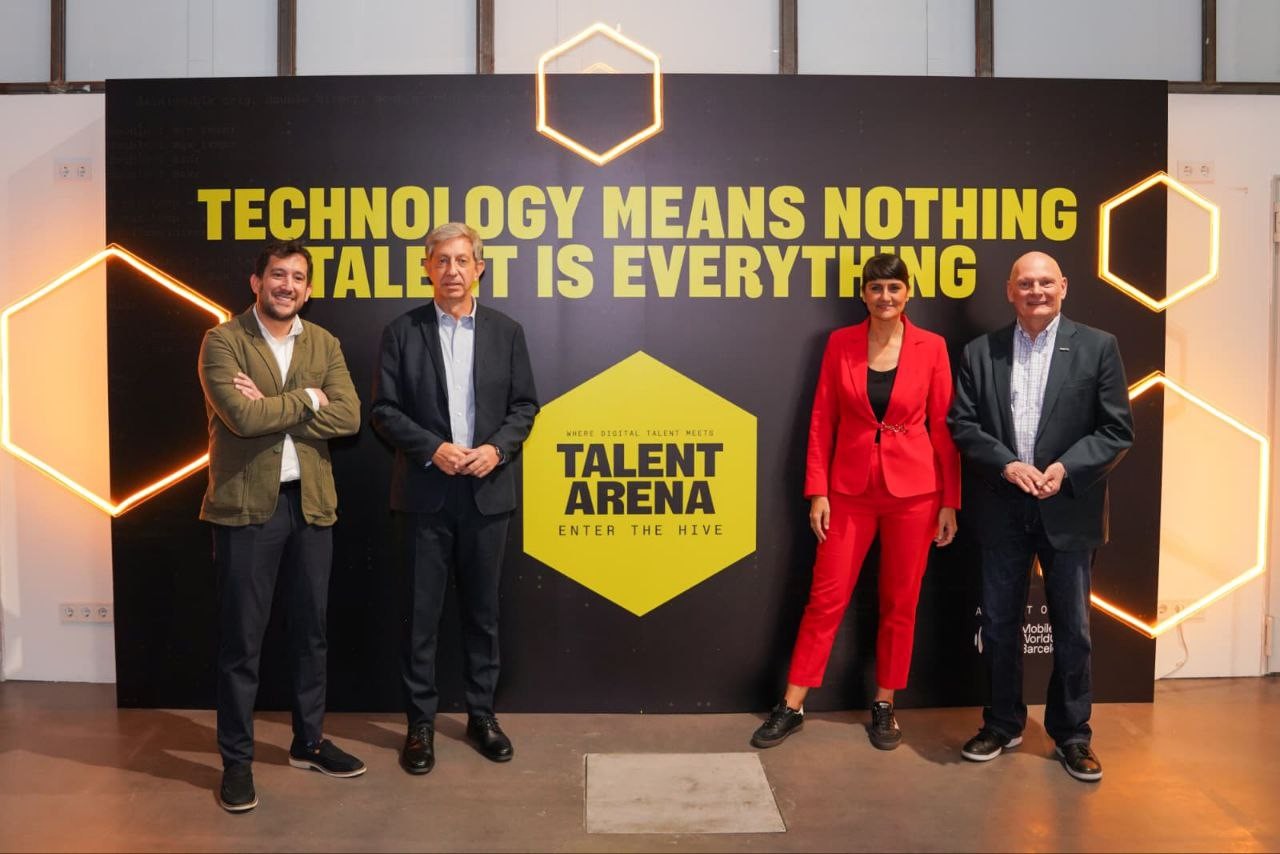 El Gobierno pone en marcha la Comunidad de Inteligencia Artificial de Código Abierto en España