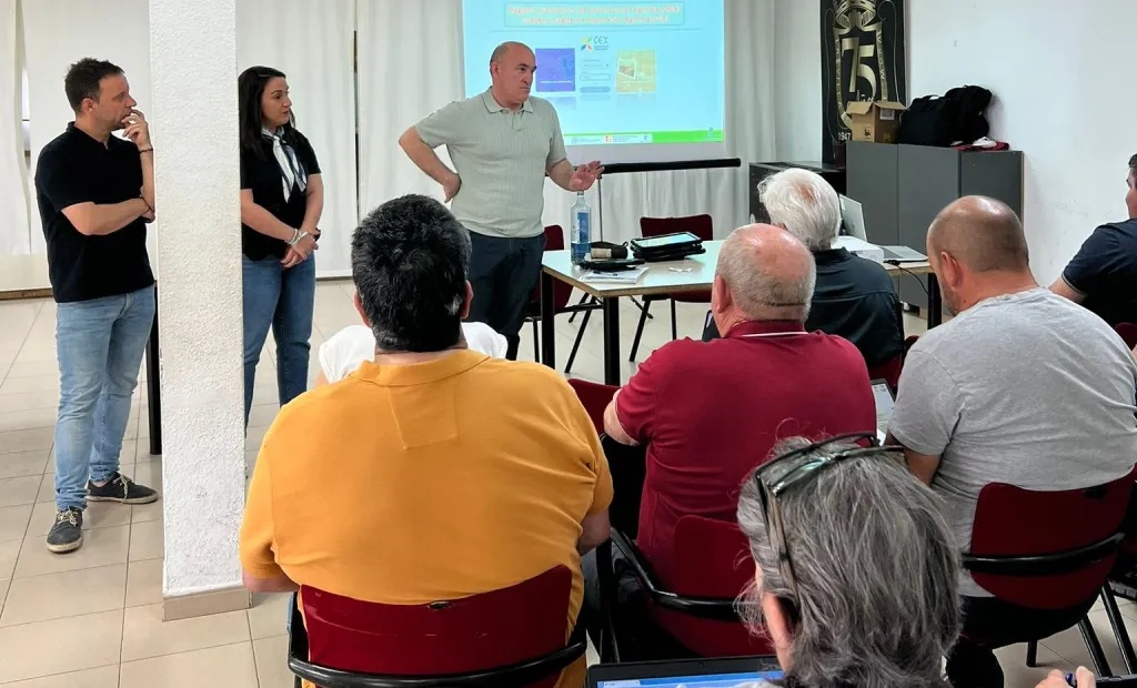 Castilla La Mancha ha formado ya en competencias digitales en la provincia de Toledo a casi 2.800 agricultores y ganaderos